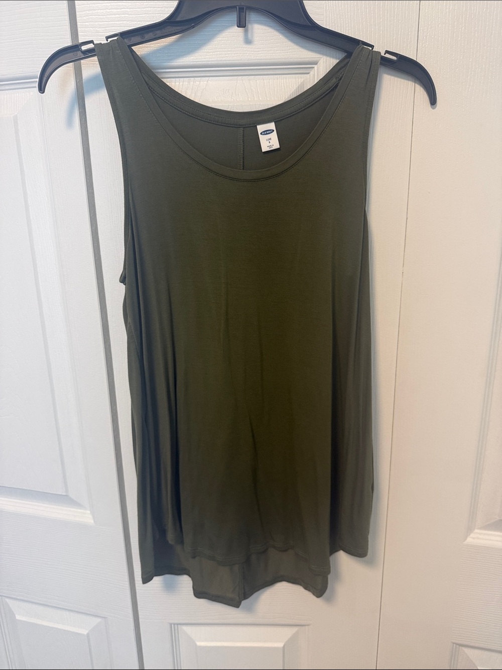 Old Navy Olive Green Scoop Neck Tank Top